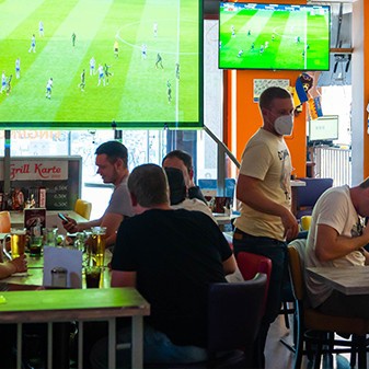Live Sport in der Roots Sportsbar